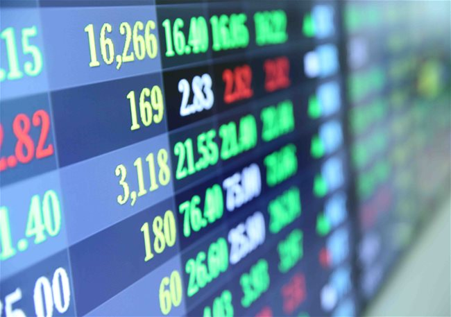 Bluechips drive stock market up