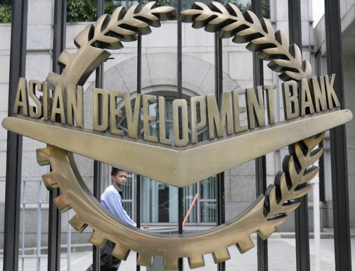 ADB hạ thấp triển vọng tăng trưởng năm 2021 của châu Á đang phát triển còn 7,2%