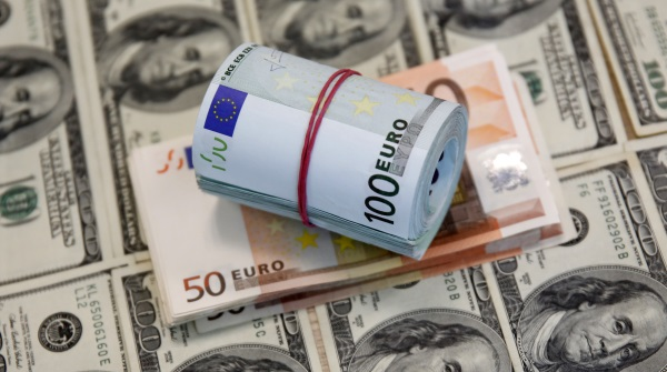 Euromoney The curious case of risk and the euro