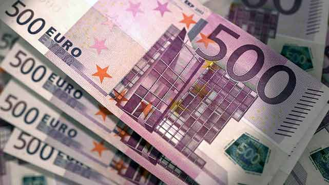 Euro US Dollar Exchange Rate Steady On Falling Retail Sales