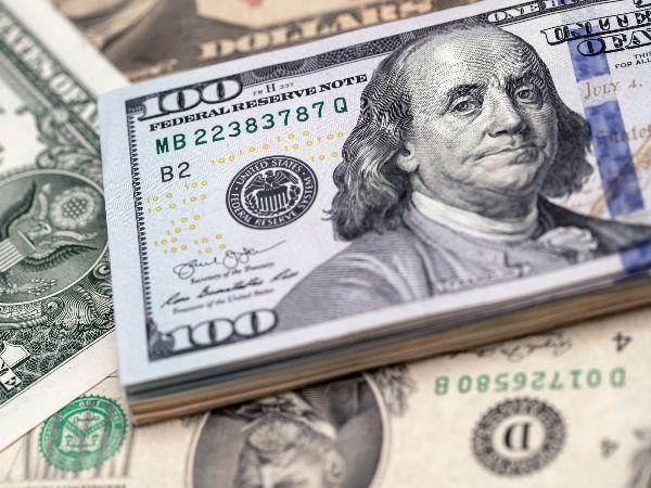 Dollar chịu áp lực khi Powell nghiêng về quyết định thắt chặt chính sách