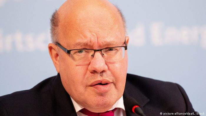 Hospitalized German Economy Minister Altmaier says he′s ′very well′ | News  | DW | 07.09.2021