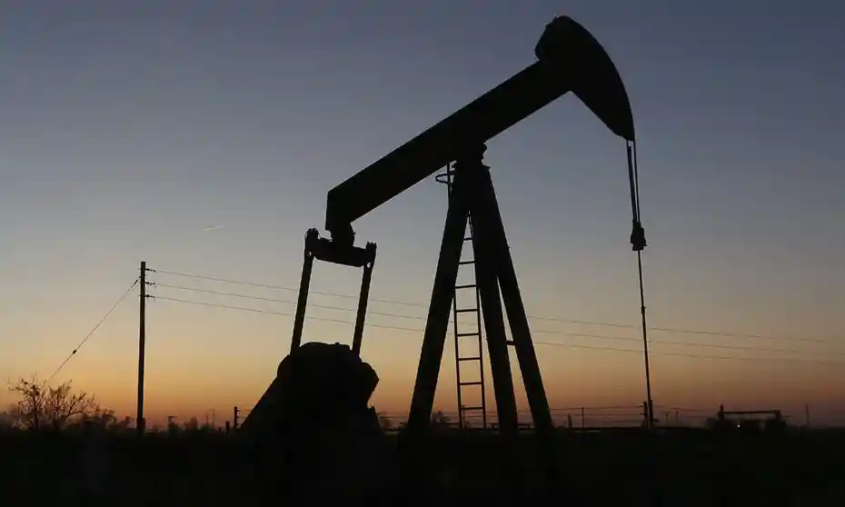 Oil price drops 10% in biggest one-day fall since early days of pandemic |  Oil | The Guardian