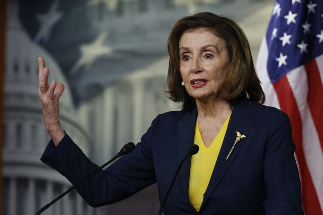 Nancy Pelosi Backs Stock Trades for Members of Congress