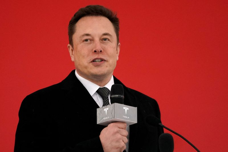 ceo-cua-tesla-elon-musk-hoan-thanh-ke-hoach-ban-co-phieu