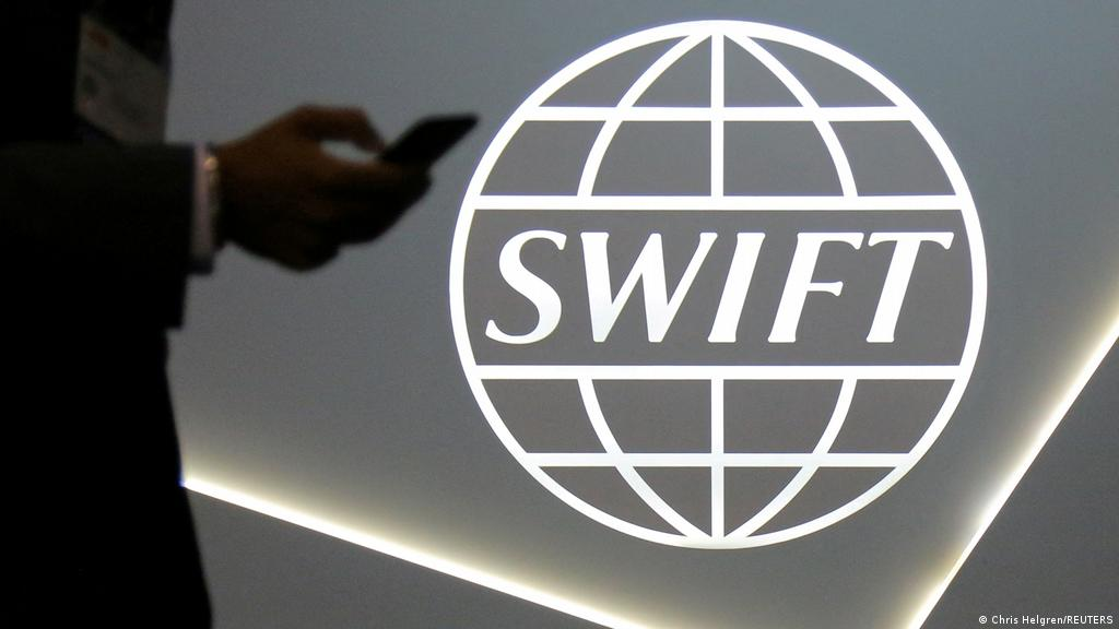 EU, US, UK to exclude some Russian banks from SWIFT | News | DW | 26.02.2022