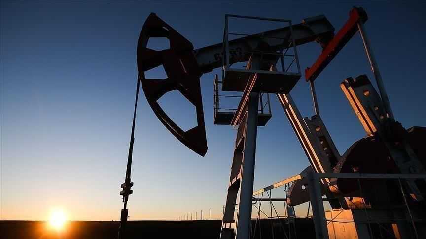 Libya oil production comes to halt, affects economy