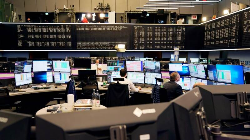 Europe lower with DAX, CAC 40 down over 2% - TeleTrader.com