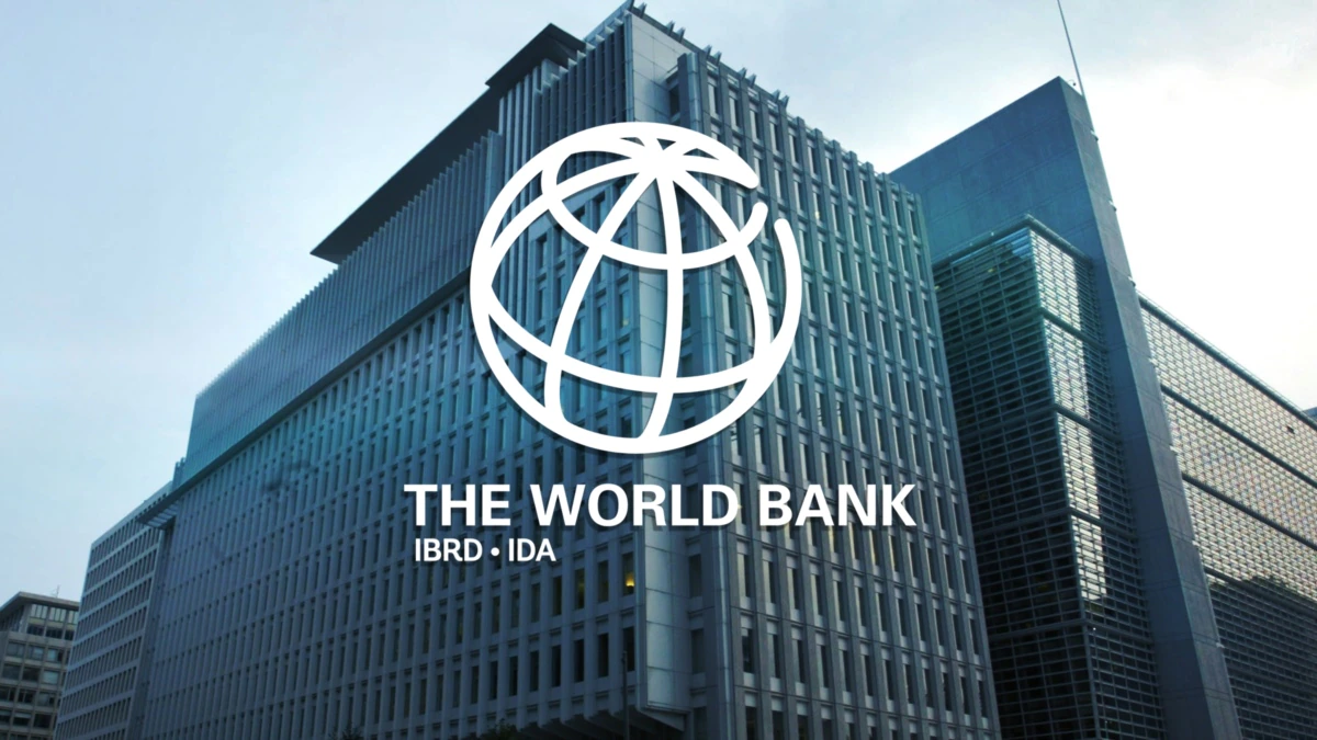 World Bank: Thâm hụt cán cân thương mại của VN gia tăng trong tháng Tám