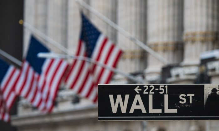 Wall Street đã chính thức về phe với Bắc Kinh - Epoch Times Tiếng Việt