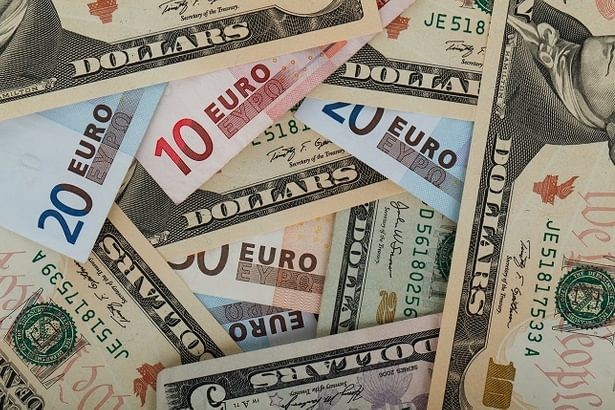 Phân tích triển vọng EUR: EUR/USD đứng trước nguy cơ lao dốc không phanh?