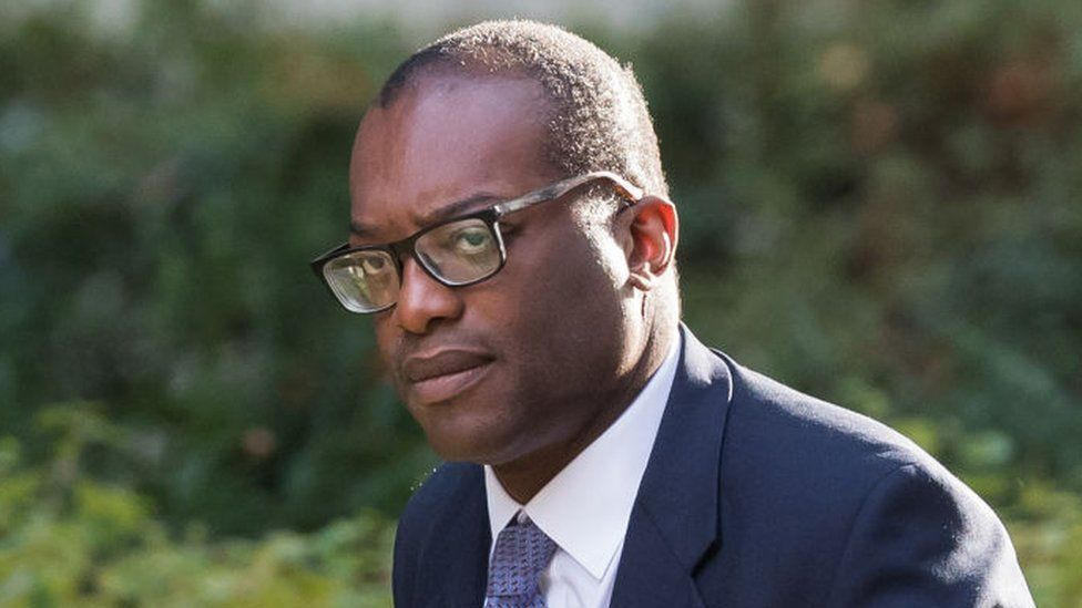 Kwasi Kwarteng told to get MPs' support or risk unsettling markets - BBC  News