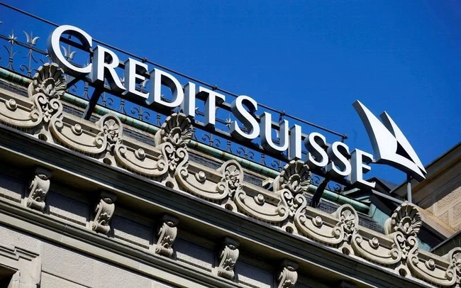 Một chỉ báo gióng lên hồi chuông báo động, thị trường lại rộ tin Credit  Suisse