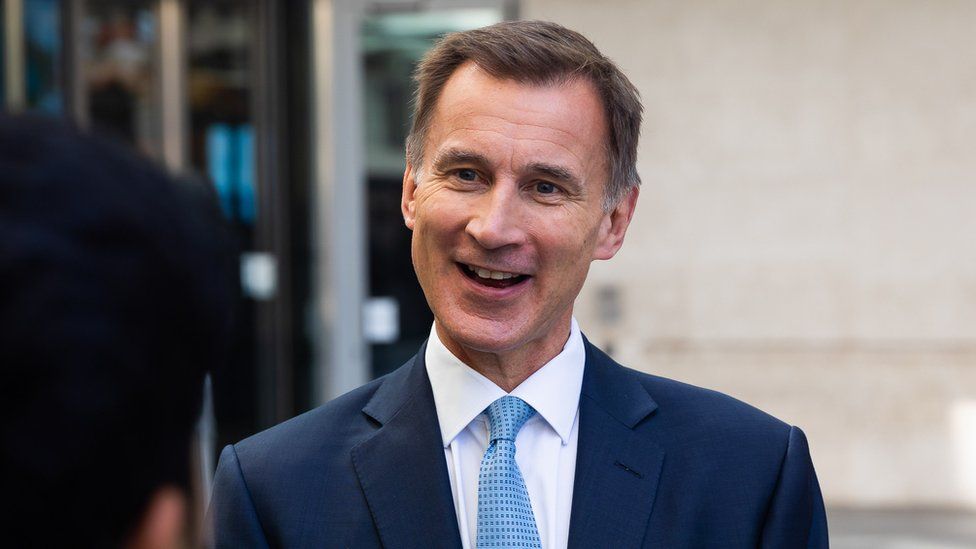 Who is Jeremy Hunt? New UK chancellor who backed Sunak in leadership race -  BBC News