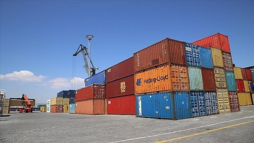 US import, export prices fall in March, higher than expectations