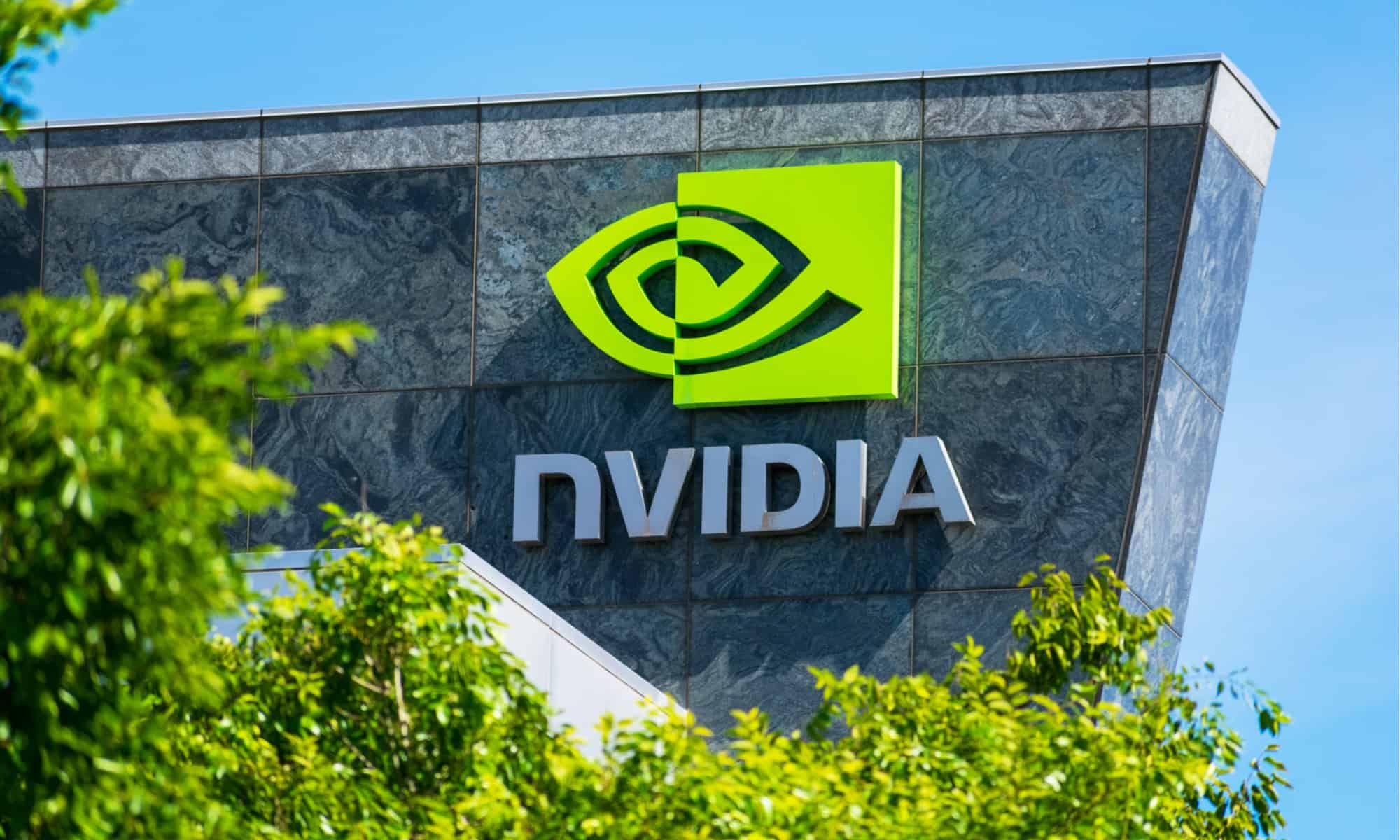 Với độ "điên rồ" của Phố Wall thì không gì là không thể. Nvidia tuột mất "ngôi vương", cổ phiếu liệu có vẽ mô hình "cây thông"?