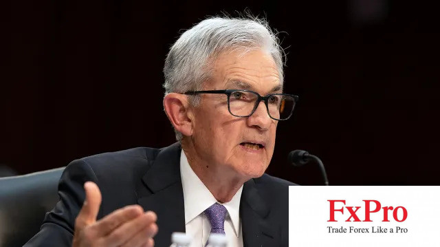 Fed hạ lãi suất, Powell tuyên bố: 'Trump không thể sa thải tôi'!