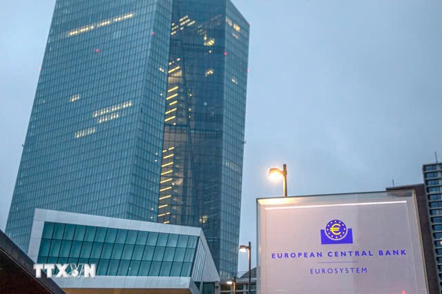 Báo cáo ECB: Châu Âu đối mặt với rủi ro nợ công ngày càng tăng