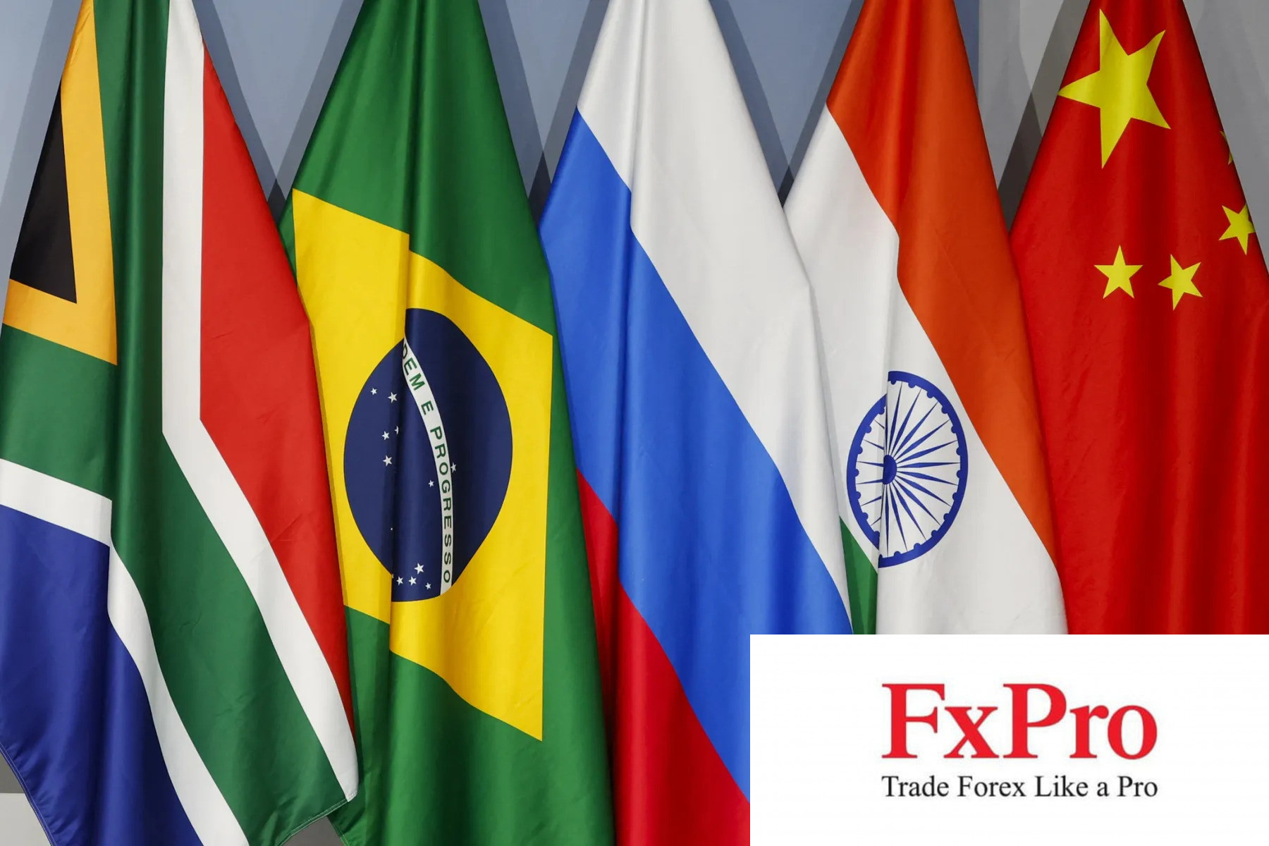 Kẻ thù của đồng USD: Không phải BRICS mà là Mỹ?