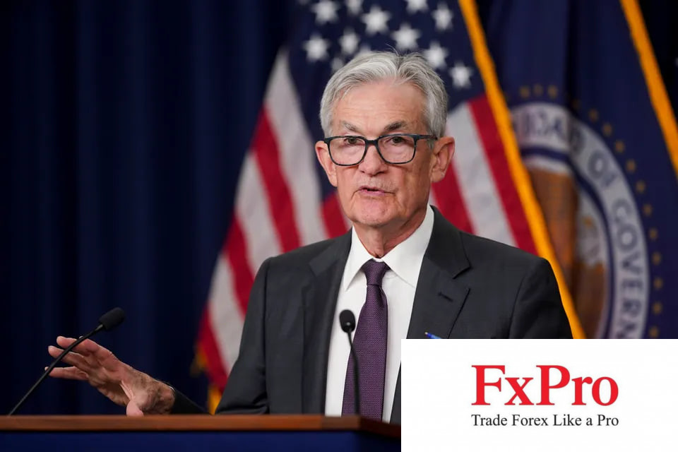 Chủ tịch Fed Jerome Powell sắp sửa phải đối mặt với sức ép từ quốc hội giữa các biến động chính sách của Trump